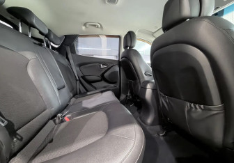 Подержанный автомобиль Hyundai ix35 2014 года (12 фото)