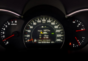 Подержанный автомобиль Kia Sorento 2015 года (13 фото)