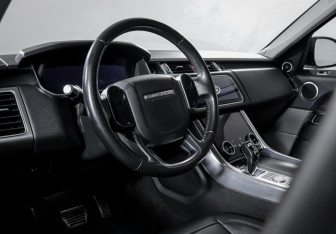 Подержанный автомобиль Land Rover Range Rover Sport 2018 года (14 фото)