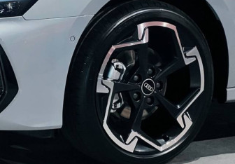 Новый Audi A3 Hatchback 2025 (7 фото)