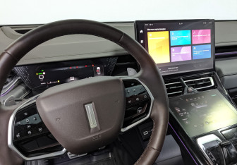 Подержанный автомобиль Wey 05 2023 года (25 фото)