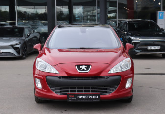 Подержанный автомобиль Peugeot 308 Hatchback 2010 года (2 фото)