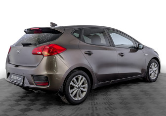 Подержанный автомобиль Kia Ceed Hatchback 2017 года (5 фото)