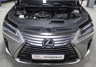 Подержанный автомобиль Lexus RX 2019 года (9 фото)