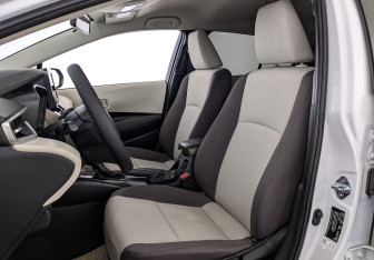 Подержанный автомобиль Toyota Corolla Sedan 2022 года (20 фото)