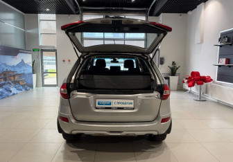 Подержанный автомобиль Renault Koleos 2008 года (9 фото)