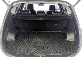 Подержанный автомобиль Hyundai Santa Fe 2022 года (10 фото)