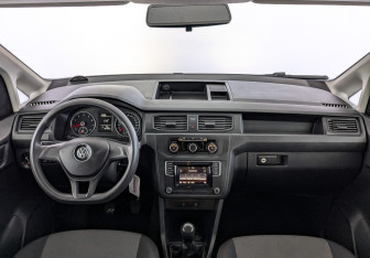 Подержанный автомобиль Volkswagen Caddy Compactvan 2020 года (14 фото)