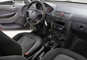 Подержанный автомобиль Skoda Fabia Sedan 2007 года (11 фото)