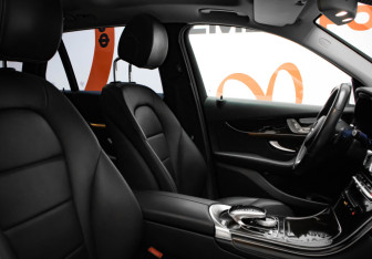 Подержанный автомобиль Mercedes-Benz GLC Coupe 2018 года (30 фото)