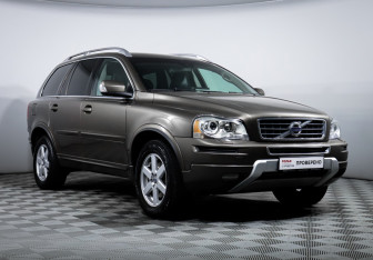 Подержанный автомобиль Volvo XC90 2012 года (3 фото)