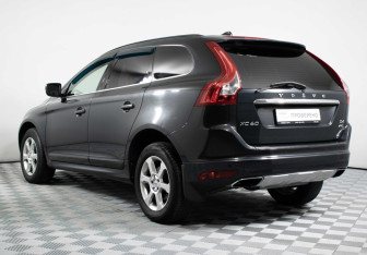 Подержанный автомобиль Volvo XC60 2013 года (7 фото)