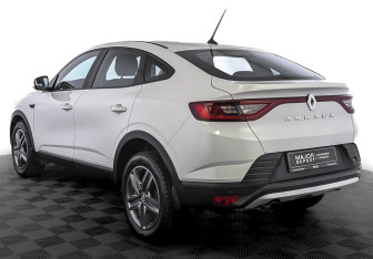Подержанный автомобиль Renault Arkana 2021 года (7 фото)