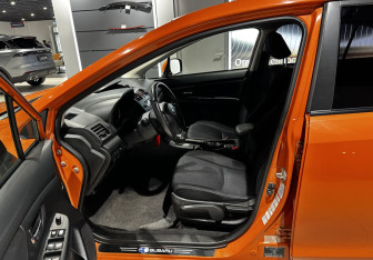 Подержанный автомобиль Subaru XV 2011 года (7 фото)