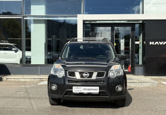 Подержанный автомобиль Nissan X-Trail 2011 года (2 фото)