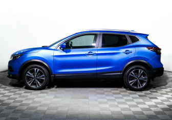 Подержанный автомобиль Nissan Qashqai 2021 года (3 фото)
