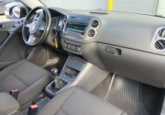 Подержанный автомобиль Volkswagen Tiguan 2011 года (11 фото)