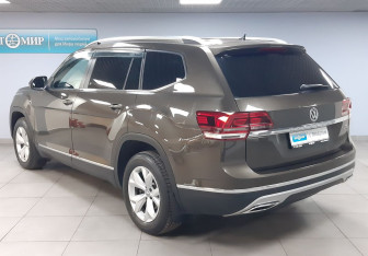 Подержанный автомобиль Volkswagen Teramont 2019 года (7 фото)