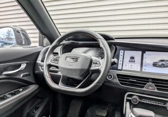 Подержанный автомобиль Geely Tugella 2023 года (27 фото)