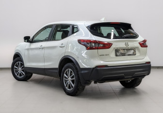 Подержанный автомобиль Nissan Qashqai 2019 года (6 фото)