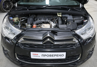Подержанный автомобиль Citroen DS4 2012 года (9 фото)
