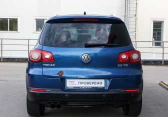 Подержанный автомобиль Volkswagen Tiguan 2010 года (6 фото)