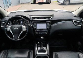 Подержанный автомобиль Nissan Qashqai 2014 года (8 фото)