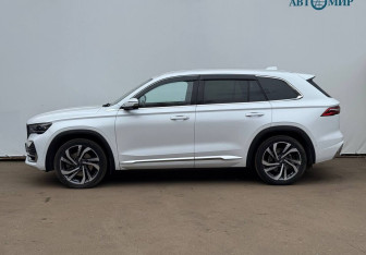 Подержанный автомобиль Geely Monjaro 2023 года (5 фото)