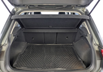 Подержанный автомобиль Volkswagen Tiguan 2021 года (10 фото)