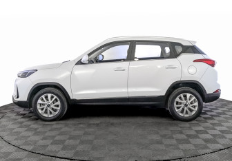 Подержанный автомобиль BAIC X35 2023 года (8 фото)