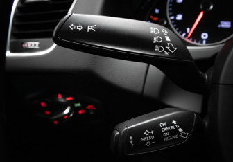 Подержанный автомобиль Audi Q5 2015 года (12 фото)