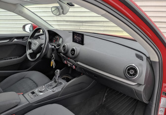 Подержанный автомобиль Audi A3 Hatchback 2013 года (11 фото)