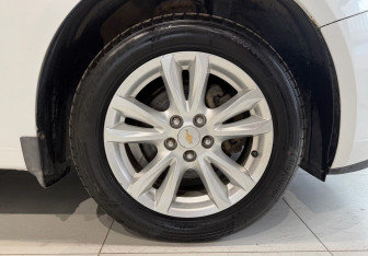 Подержанный автомобиль Chevrolet Cruze Sedan 2010 года (17 фото)
