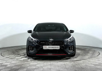 Подержанный автомобиль Kia Ceed GT 2017 года (2 фото)