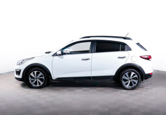 Подержанный автомобиль Kia Rio Hatchback 2018 года (3 фото)