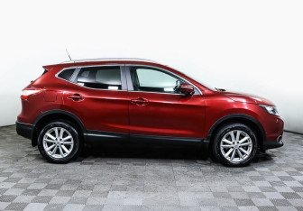 Подержанный автомобиль Nissan Qashqai 2014 года (4 фото)
