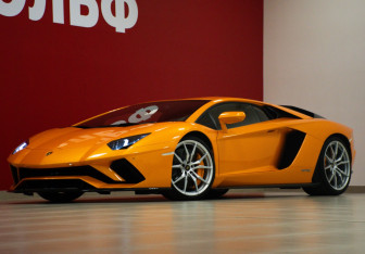 Подержанный автомобиль Lamborghini Aventador Coupe 2017 года (52 фото)