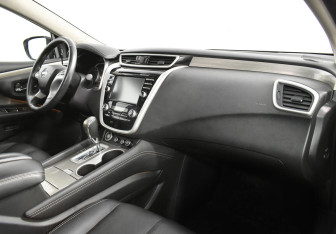 Подержанный автомобиль Nissan Murano Suv 2019 года (9 фото)