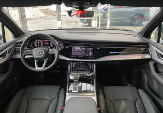 Новый Audi Q7 2024 (9 фото)
