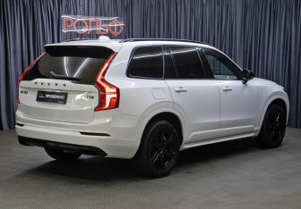 Подержанный автомобиль Volvo XC90 2019 года (5 фото)