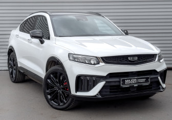 Подержанный автомобиль Geely Tugella 2023 года (3 фото)