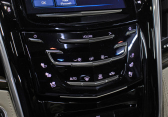 Подержанный автомобиль Cadillac Escalade Suv 2020 года (20 фото)