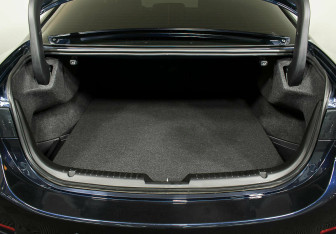 Подержанный автомобиль Mazda 6 Sedan 2015 года (18 фото)