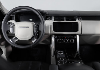 Подержанный автомобиль Land Rover Range Rover 2015 года (12 фото)