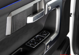 Подержанный автомобиль Jaecoo J7 2025 года (15 фото)