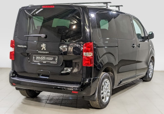 Подержанный автомобиль Peugeot Traveller 2019 года (5 фото)