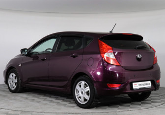 Подержанный автомобиль Hyundai Solaris Hatchback 2013 года (4 фото)