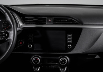 Подержанный автомобиль Kia Rio Hatchback 2020 года (13 фото)