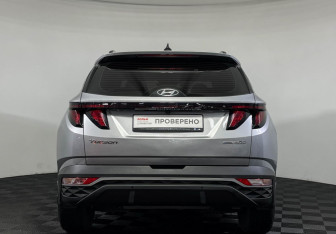 Подержанный автомобиль Hyundai Tucson 2022 года (6 фото)