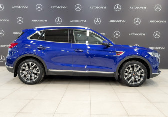 Подержанный автомобиль Hongqi HS5 2024 года (4 фото)